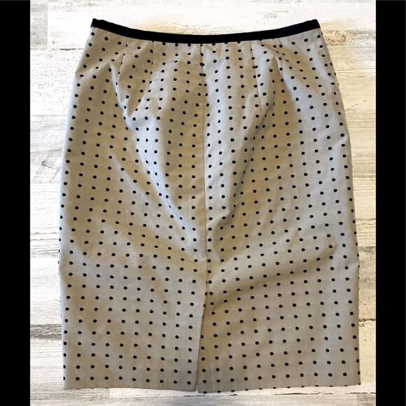 Outback Red Polkadot Skirt Size 0 - Picture 3 of 6